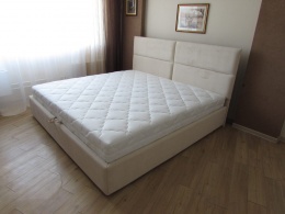 Кровать мягкую кровать Quattro