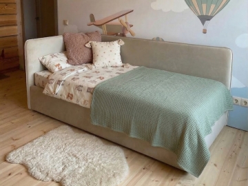Мягкая детская кровать June