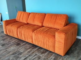 Прямой большой диван Лофт