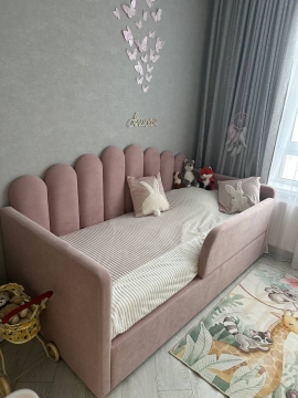 Мягкая детская кровать Shella