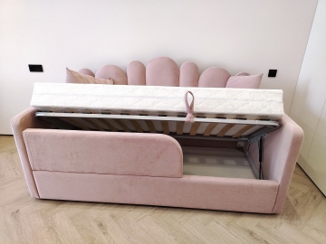 Мягкая детская кровать Shella